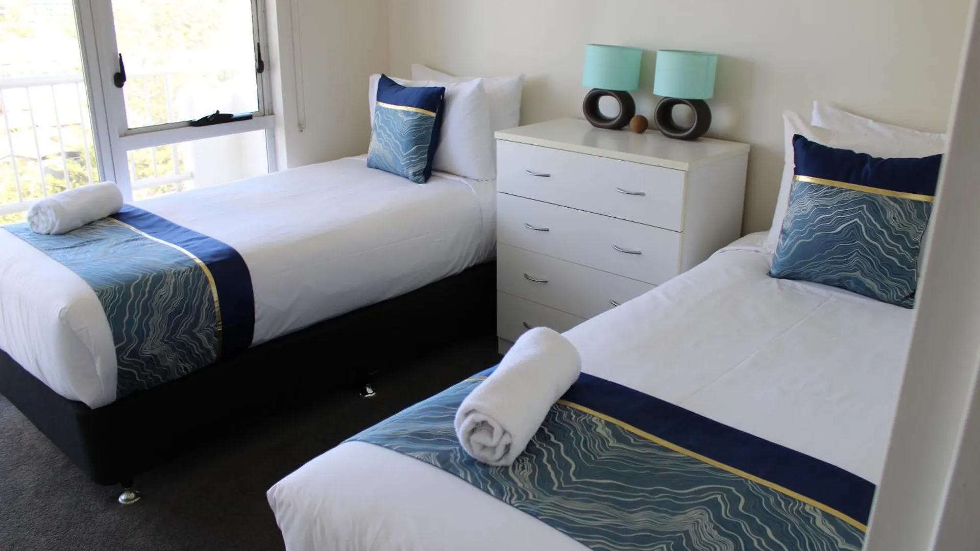 Marriner Views Aparthotel Χρυσή Ακτή