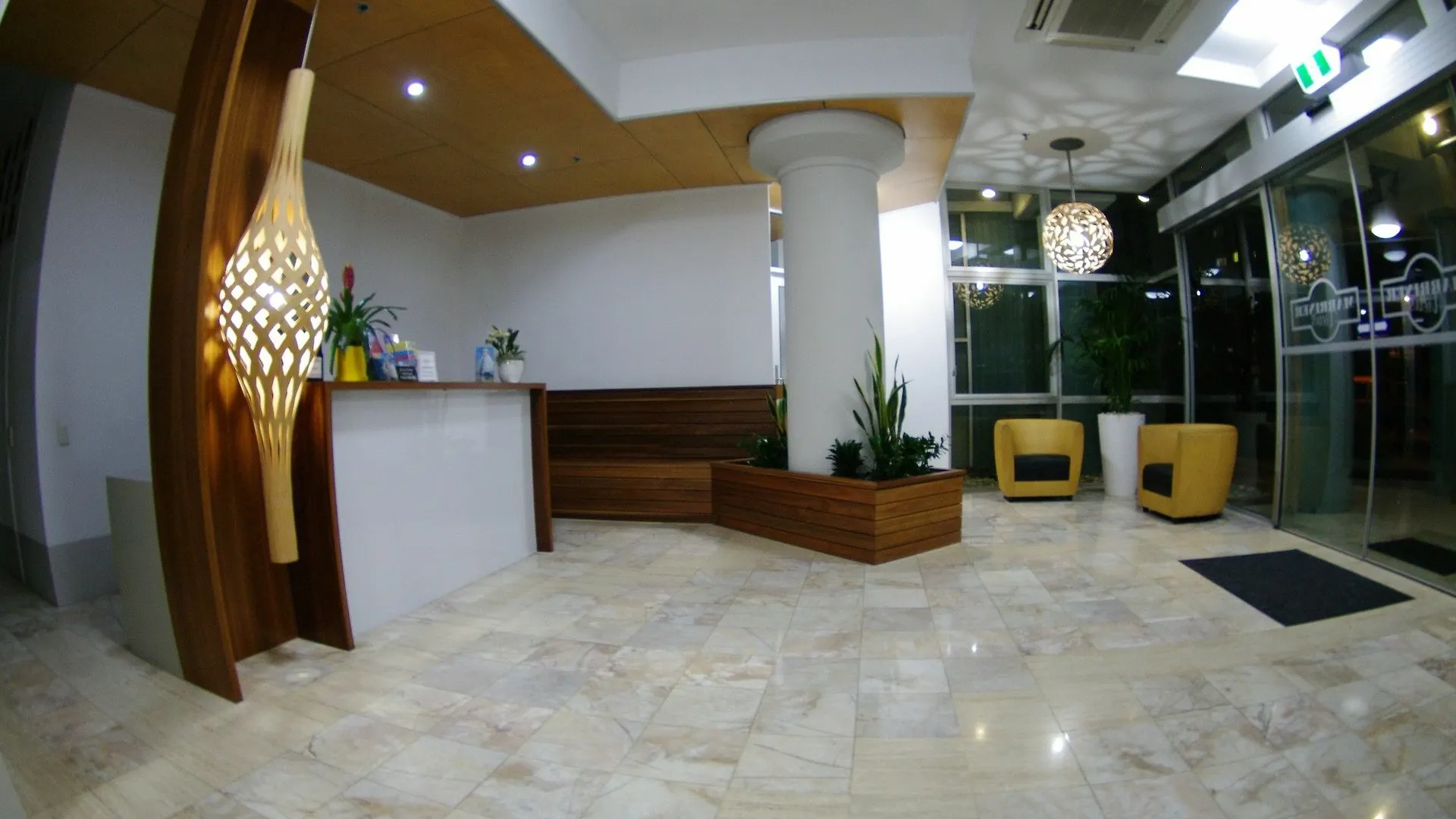 Marriner Views Aparthotel Χρυσή Ακτή