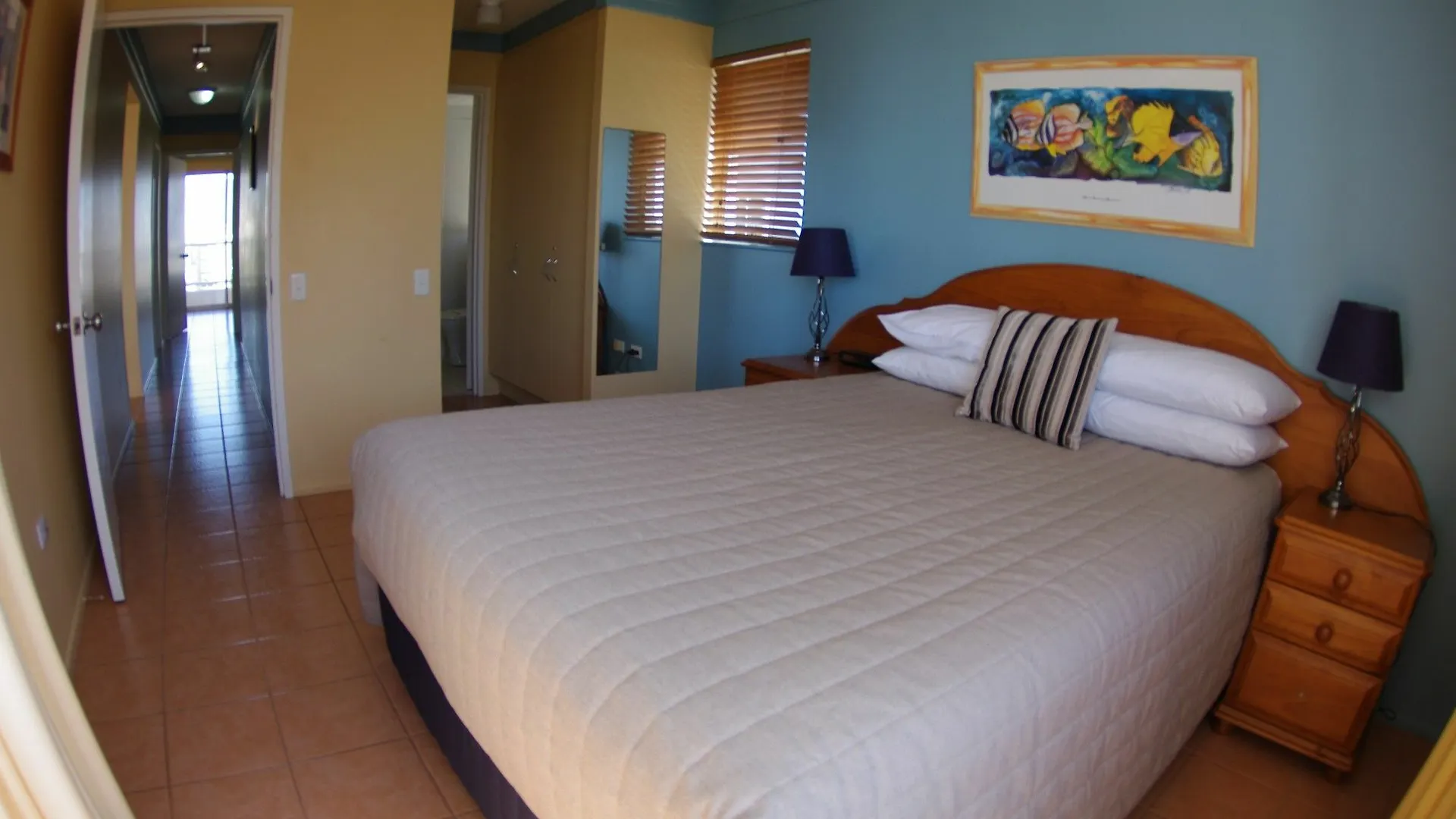 Marriner Views Aparthotel Χρυσή Ακτή 4*,